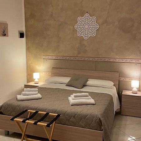 Mona House Accogliente Casa Vacanza Palermo Zewnętrze zdjęcie